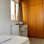 Lejlighed Spacious Apartment, Steps From The - El Greco No 12 *