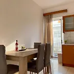 Spacious Apartment, Steps From The - El Greco No 12 * Kos By