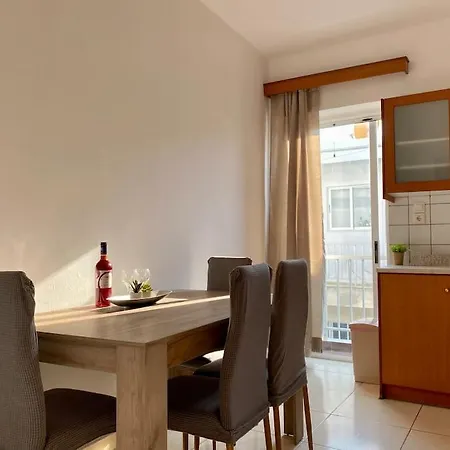 Spacious Apartment, Steps From The - El Greco No 12 * コス・タウン