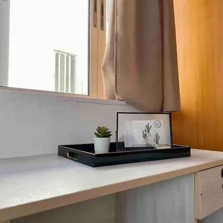 Apartamento Spacious Apartment, Steps From The - El Greco No 12 Cos